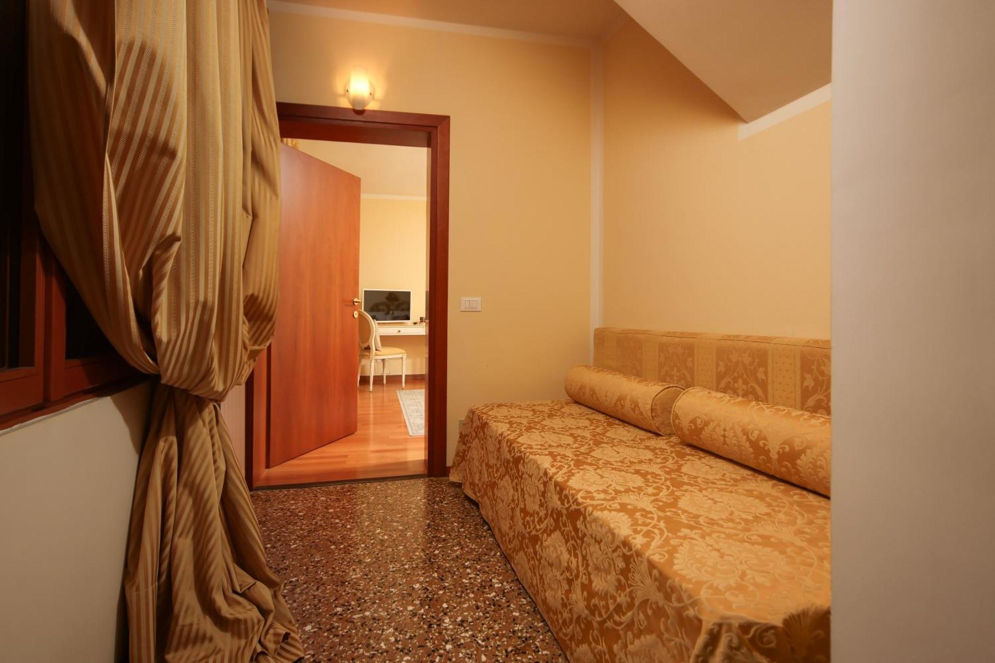 Relais Venezia Hotel Exterior photo